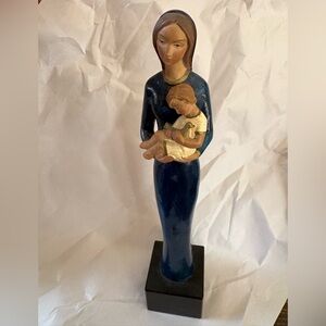 A painted wood sculpture of Mother and Child by François Brochet Elegant Blue
